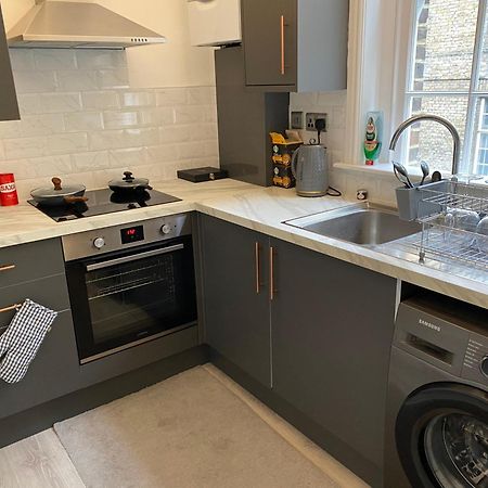 Charming Newly Refurb 2-Bed 2-Bath Whole Apartment Near Hyde Park & Kensington, Prime Paddington Location Zone 1 Лондон Екстериор снимка