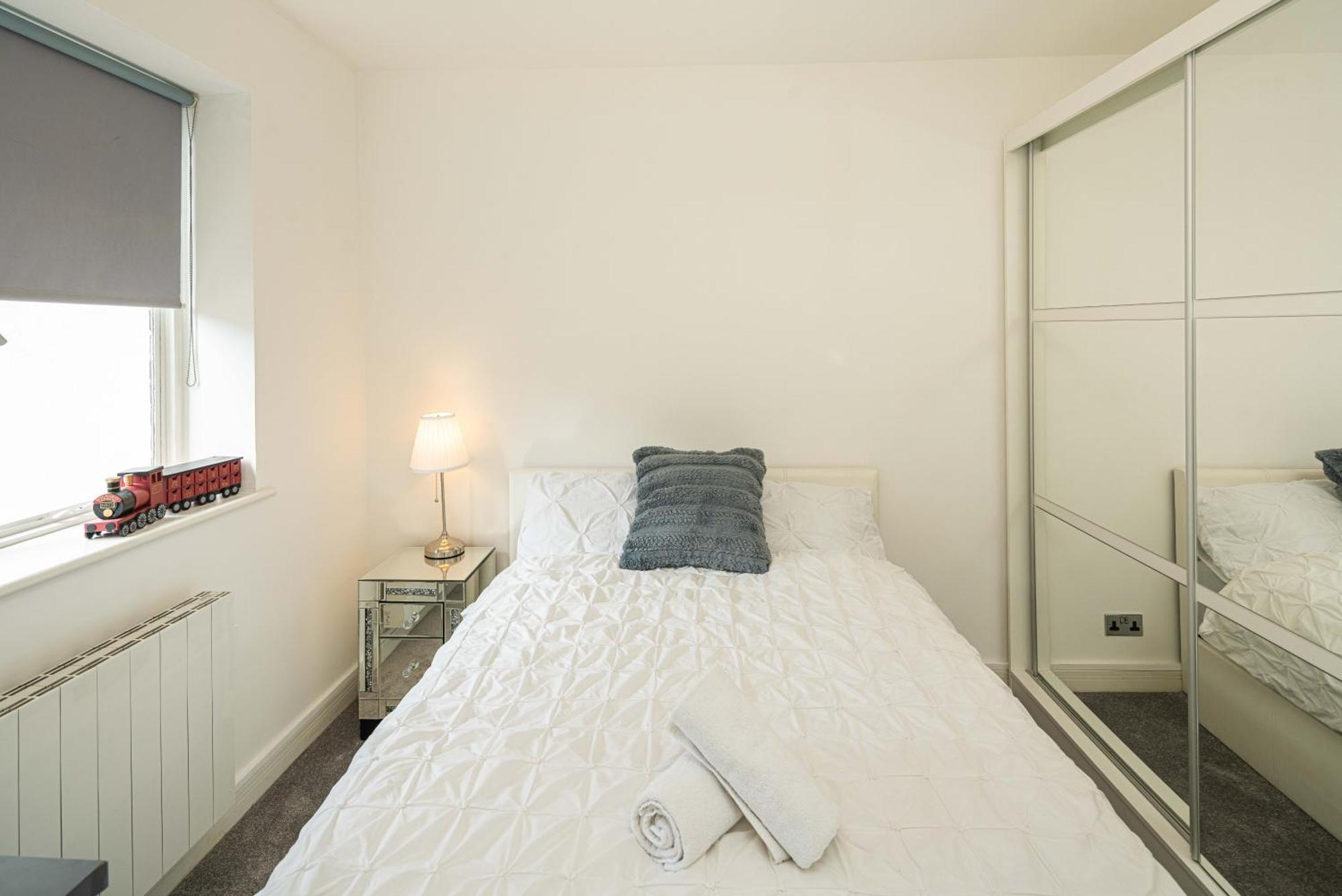 Charming Newly Refurb 2-Bed 2-Bath Whole Apartment Near Hyde Park & Kensington, Prime Paddington Location Zone 1 Лондон Екстериор снимка