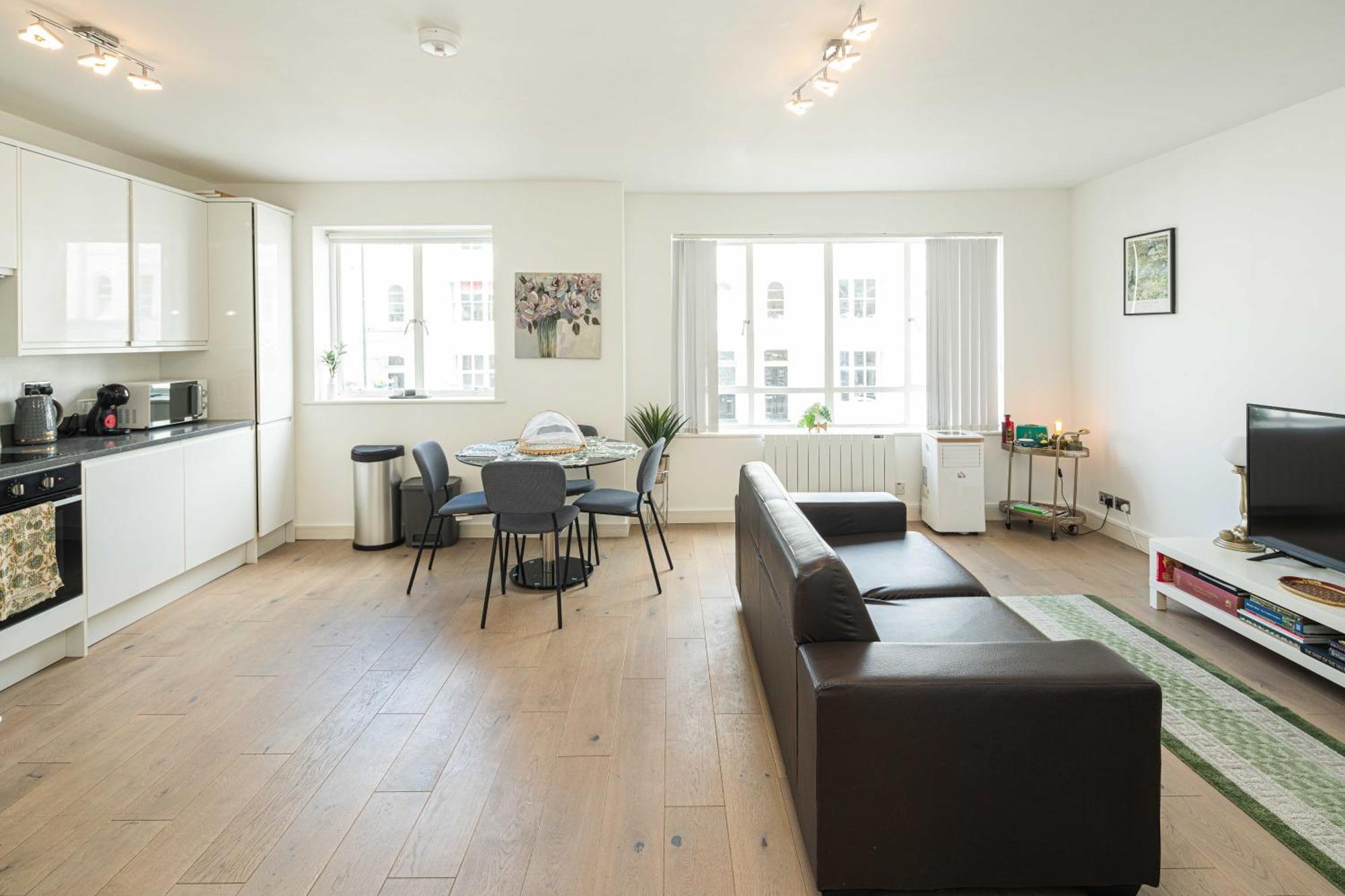 Charming Newly Refurb 2-Bed 2-Bath Whole Apartment Near Hyde Park & Kensington, Prime Paddington Location Zone 1 Лондон Екстериор снимка