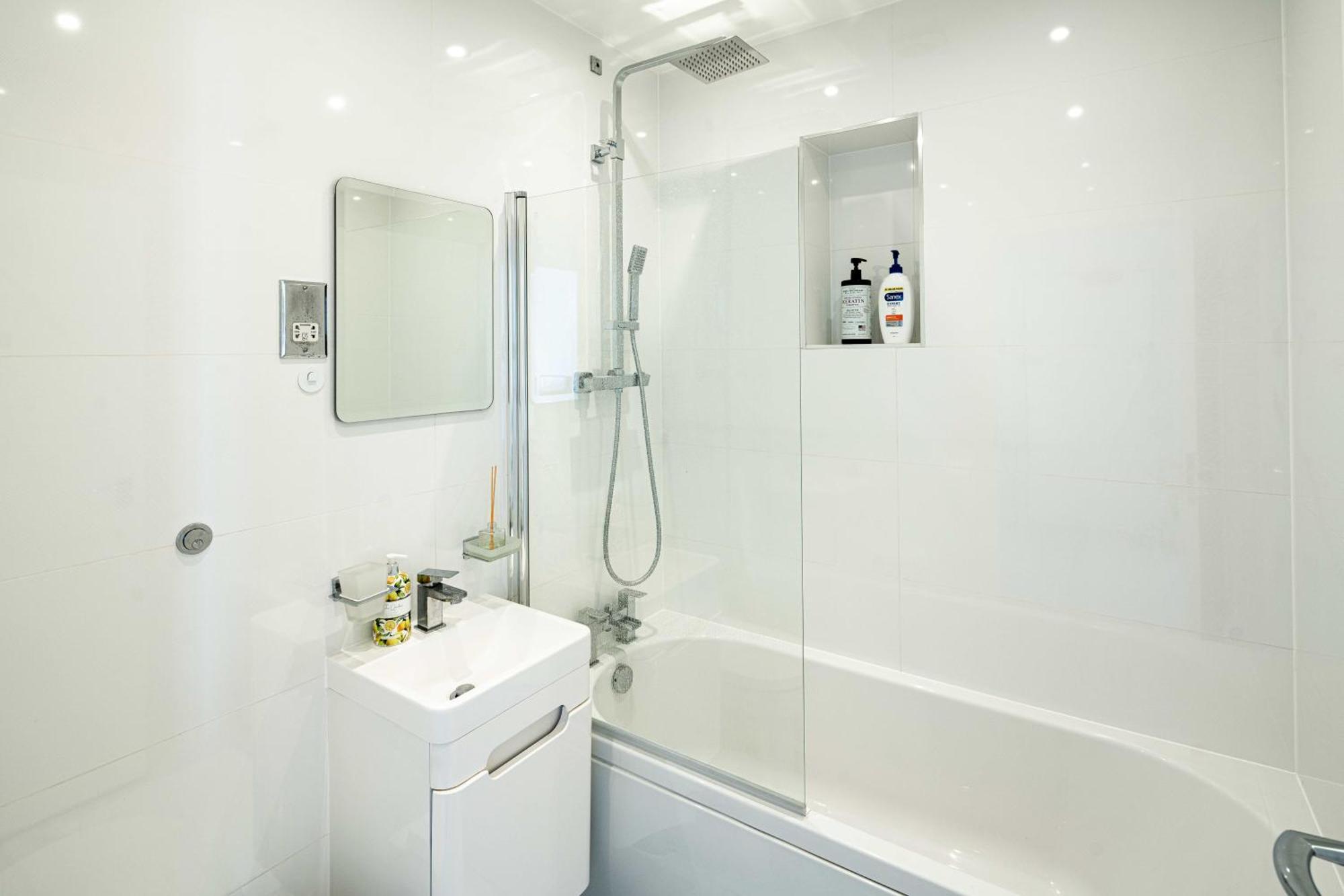 Charming Newly Refurb 2-Bed 2-Bath Entire Apartment With Ac Near Hyde Park, Paddington, Nottinghill And Kensington In Zone 1 Central London Лондон Екстериор снимка